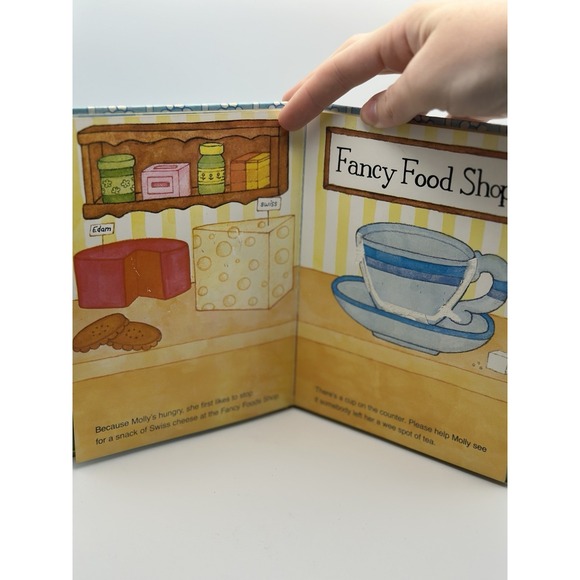 Molly Mouse Goes Shopping‎ Fun with a Mouse on a String 1979 HC Collectible - Picture 4 of 6